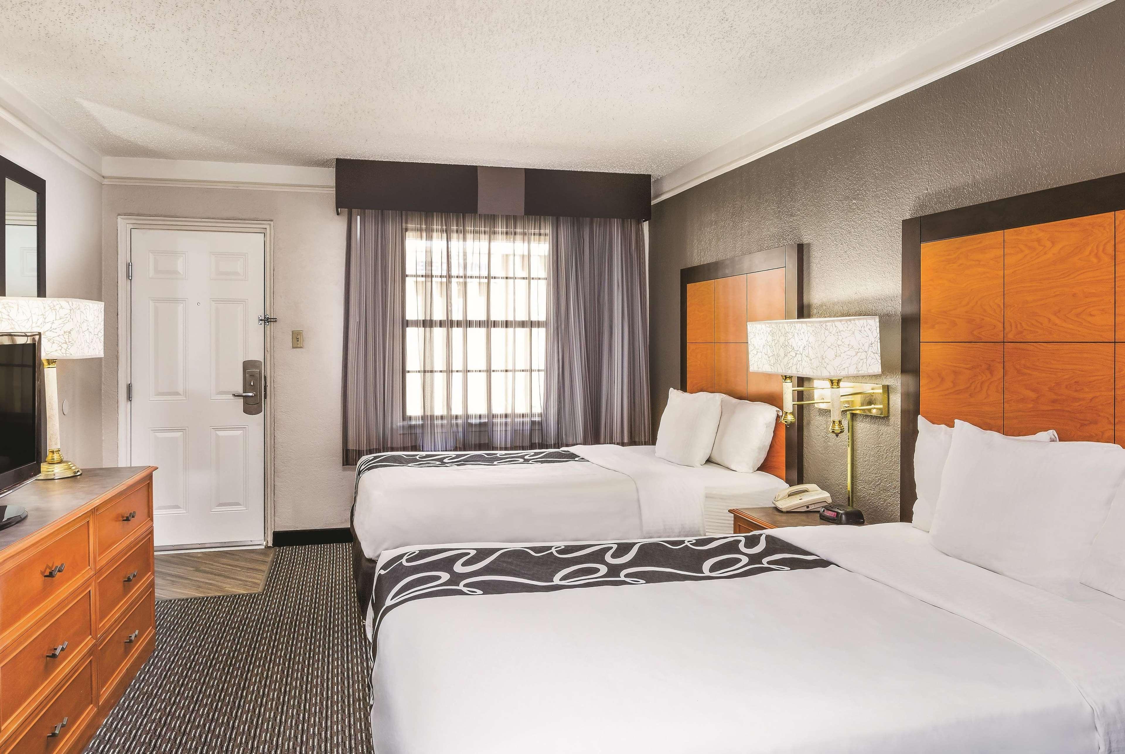 La Quinta Inn By Wyndham Laredo I-35 Экстерьер фото